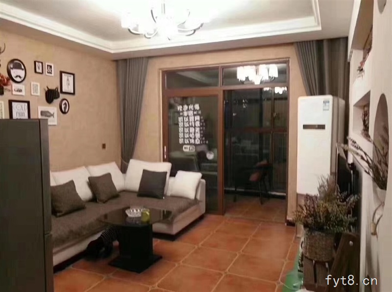 丽阳豪苑温馨2居室精装修证满二60万元